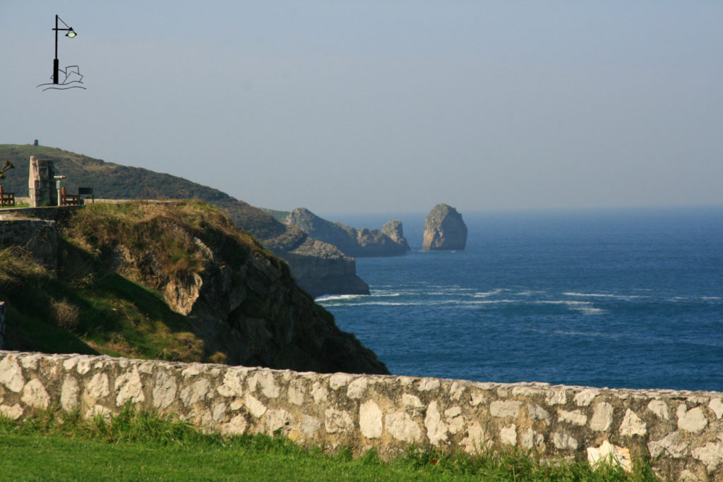 paseo san pedro, llanes